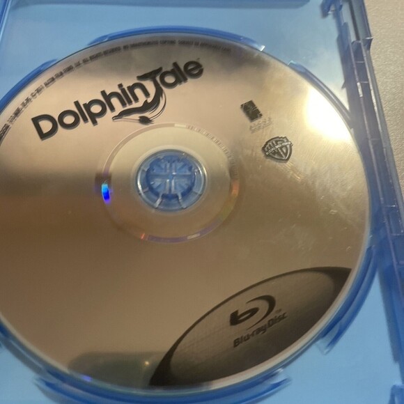Dolphin Tale (Blu-ray) Only - Picture 5 of 7